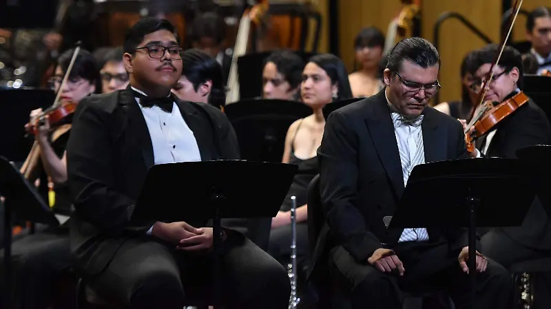 Fernando Alonzo y Enrique Ángeles, solistas.
